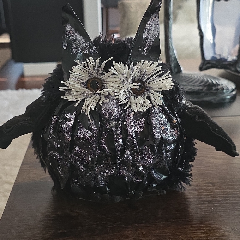 Festive Black and White Owl Decor